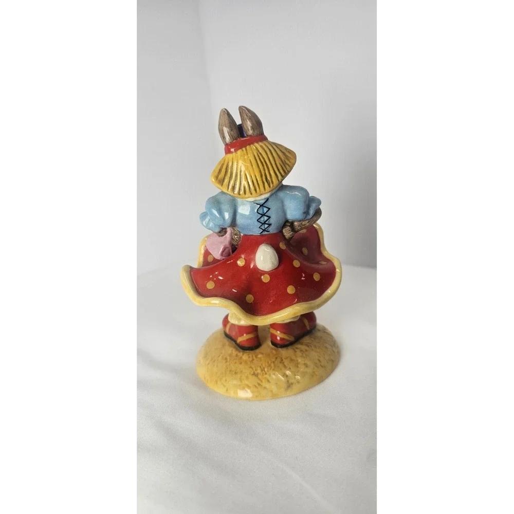 Royal Doulton Bunnykins Clarissa the Clown Figurine 25th Anniversary China